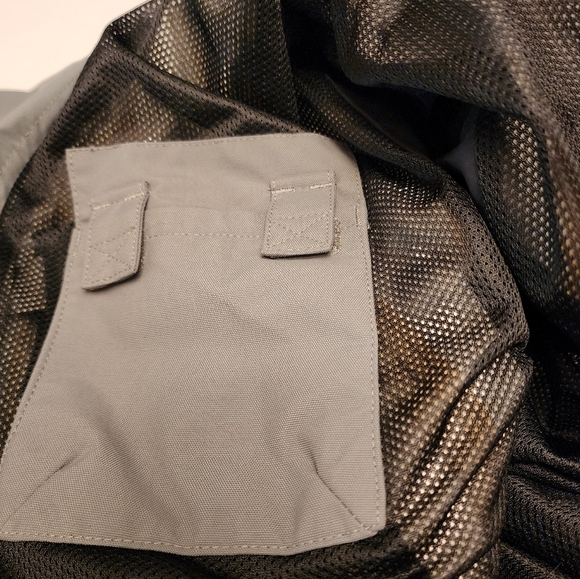 Duluth Men's Gray and Black Jacket - Picture 6 of 14